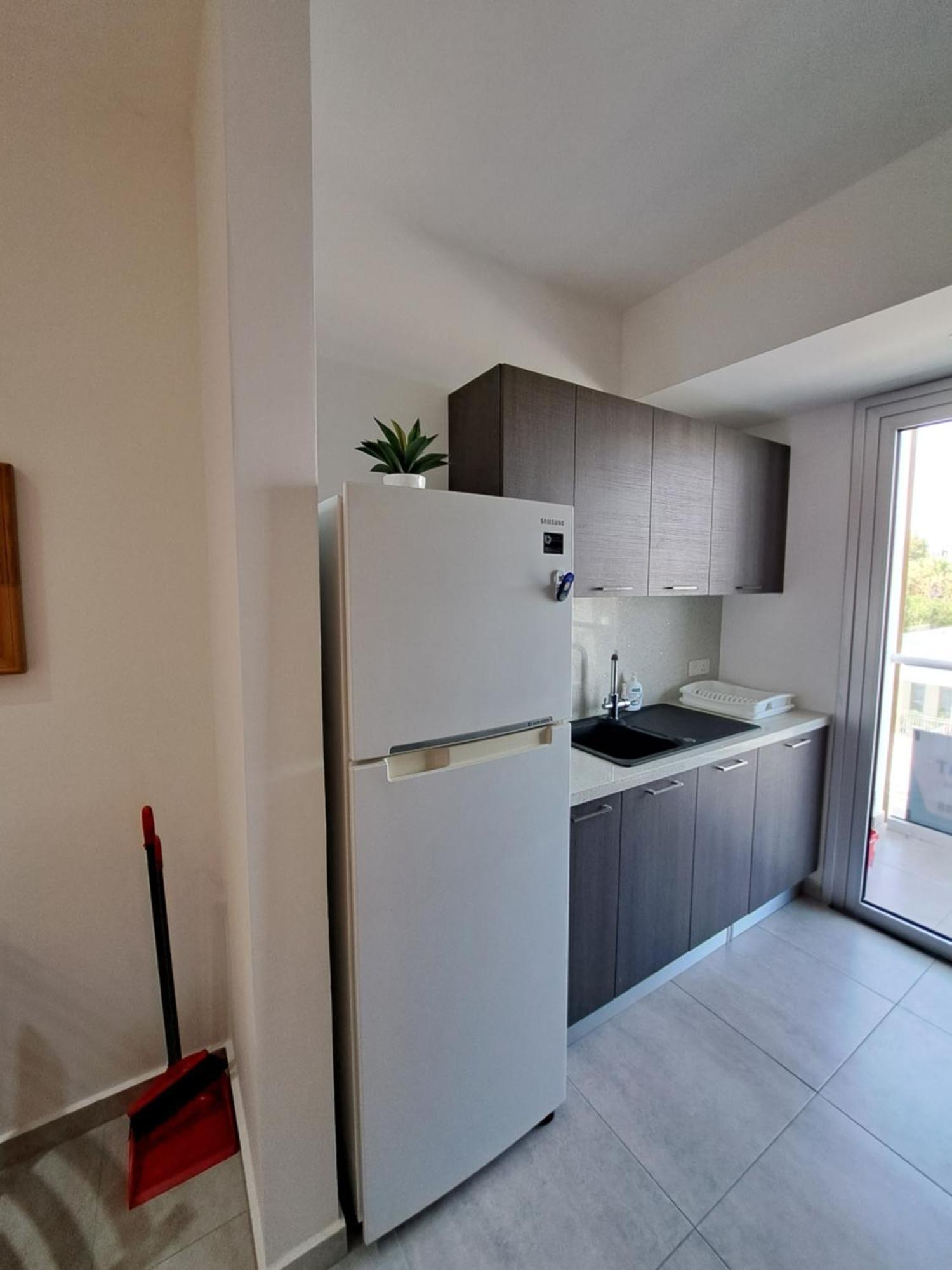 Albert'S Apartment St Lazarus 402 B - First Floor Larnaca Exteriör bild
